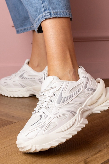 Zapatillas deportivas blancas de plataforma estilizada para mujer Carina 2