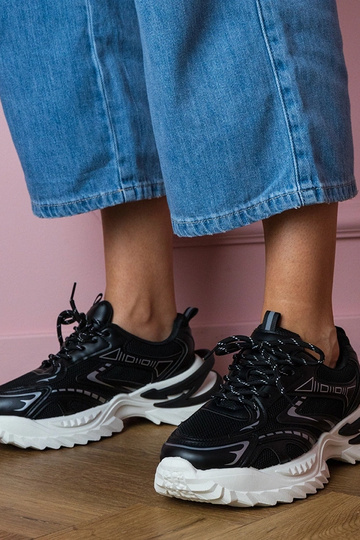 Zapatillas deportivas negras para mujer en plataforma gruesa Lirana