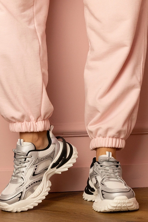 Zapatillas deportivas plateadas para... Zapatillas deportivas plateadas para...