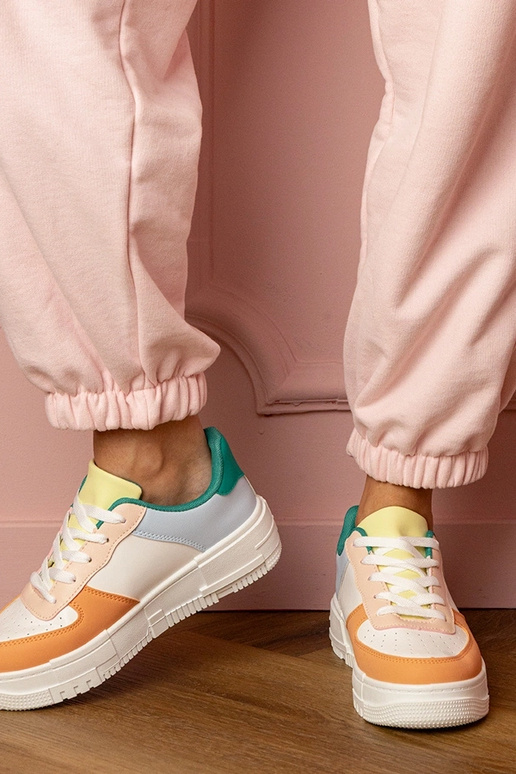 Zapatillas deportivas naranjas para... Zapatillas deportivas naranjas para...