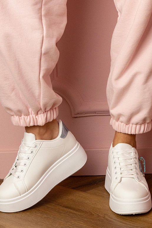 Zapatillas deportivas blancas para... Zapatillas deportivas blancas para...