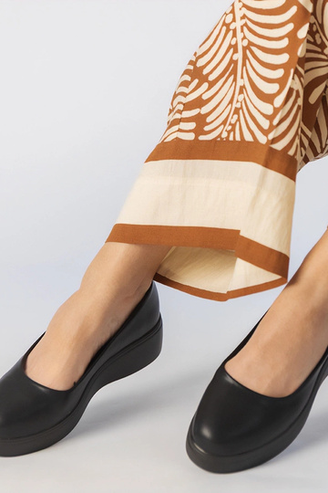 Mocasines negros con plataforma de eco-cuero, "Huron"