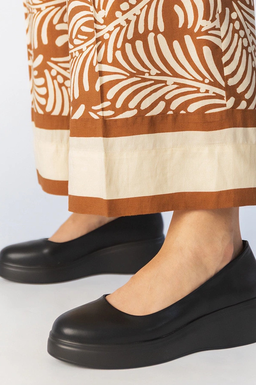 Mocasines negros con plataforma de...