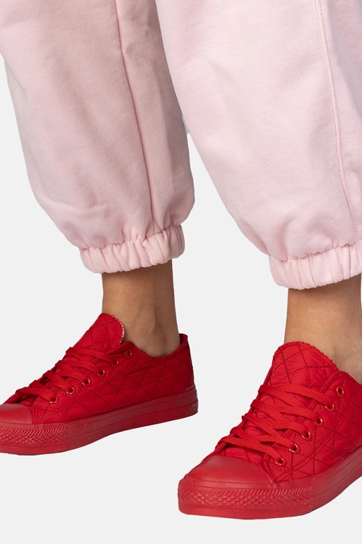 Zapatillas rojas clásicas con... Zapatillas rojas clásicas con...