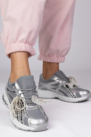 Zapatillas deportivas plateadas con adornos desmontables, "Lekrus" 2