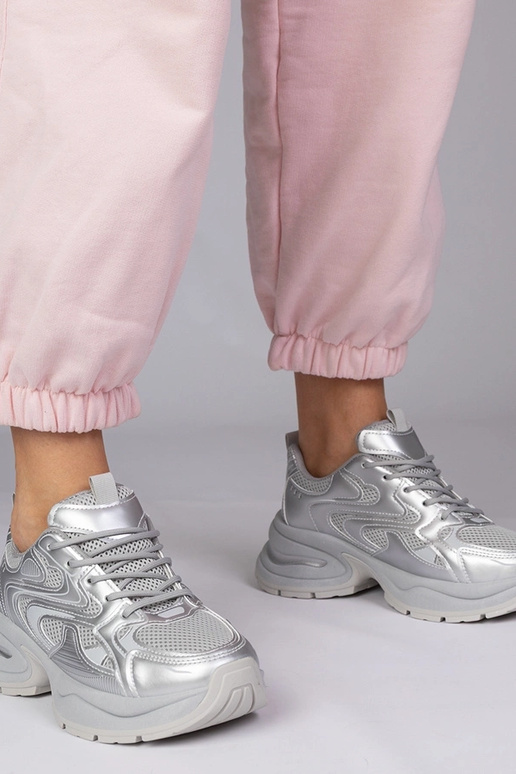 Zapatillas deportivas plateadas con...