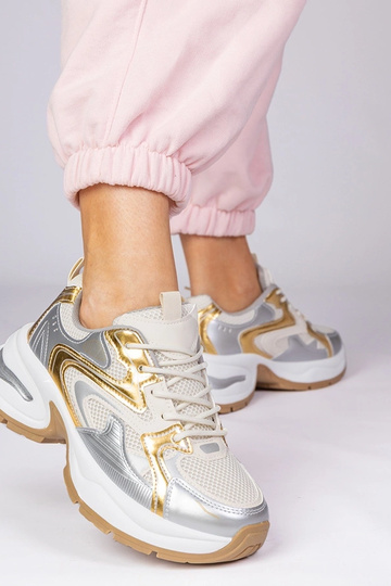 Zapatillas deportivas... 2