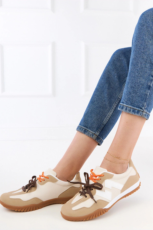 Zapatillas deportivas color arena con...