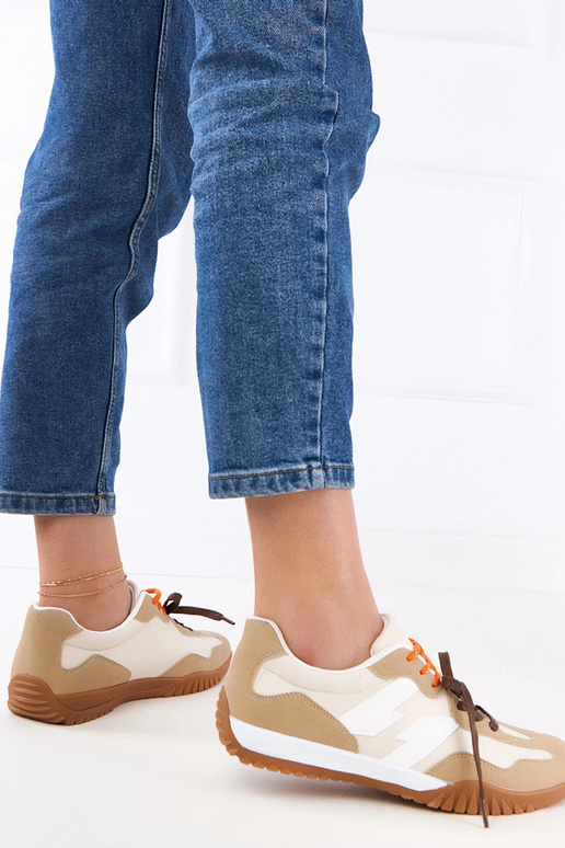 Zapatillas deportivas color arena con...