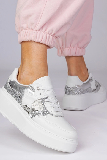 Zapatillas deportivas... 2