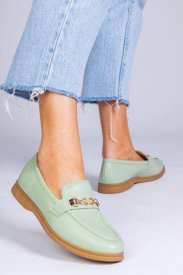 Mocasines verdes con adorno... 2