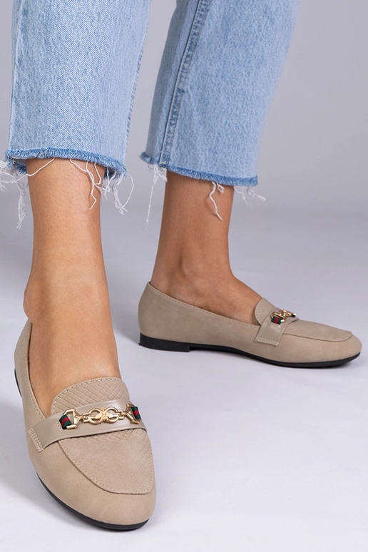 Mocasines marrones mate con adorno... Mocasines marrones mate con adorno...