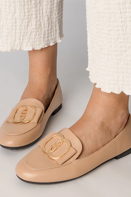 Mocasines crema para mujer con adorno... Mocasines crema para mujer con adorno...
