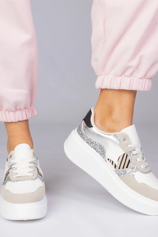 Zapatillas deportivas color arena con...