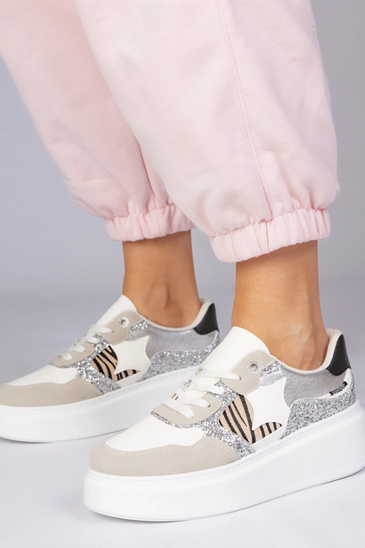 Zapatillas deportivas color arena con...