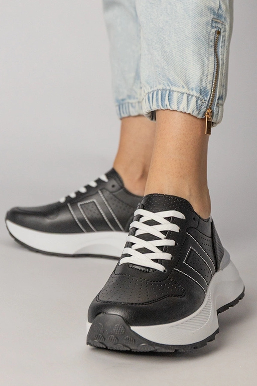 Zapatillas deportivas negras con... Zapatillas deportivas negras con...