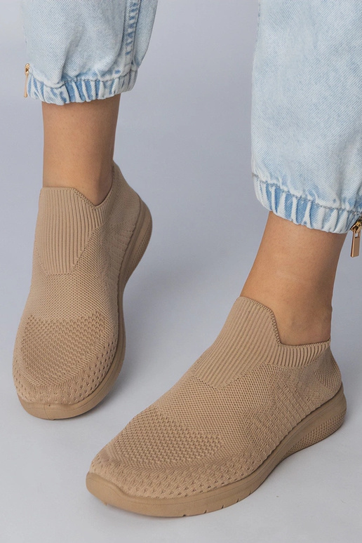 Zapatillas deportivas color arena con...