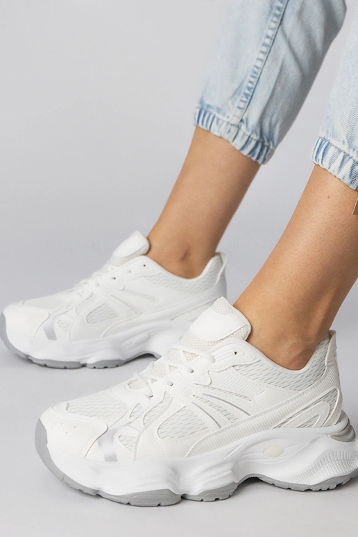 Zapatillas deportivas blancas con... Zapatillas deportivas blancas con...