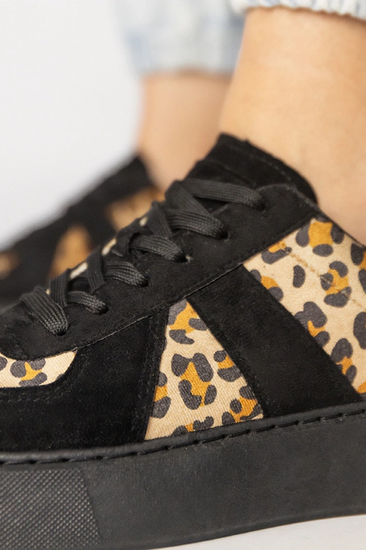 Zapatillas deportivas negras con...