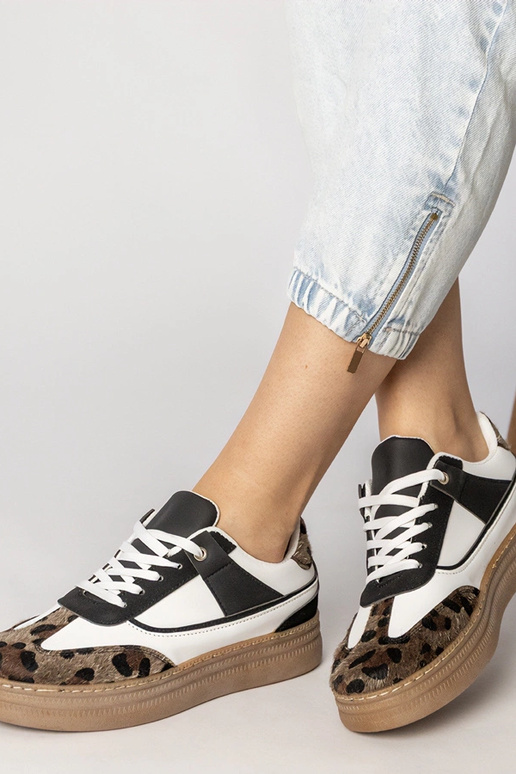 Zapatillas deportivas negras y...