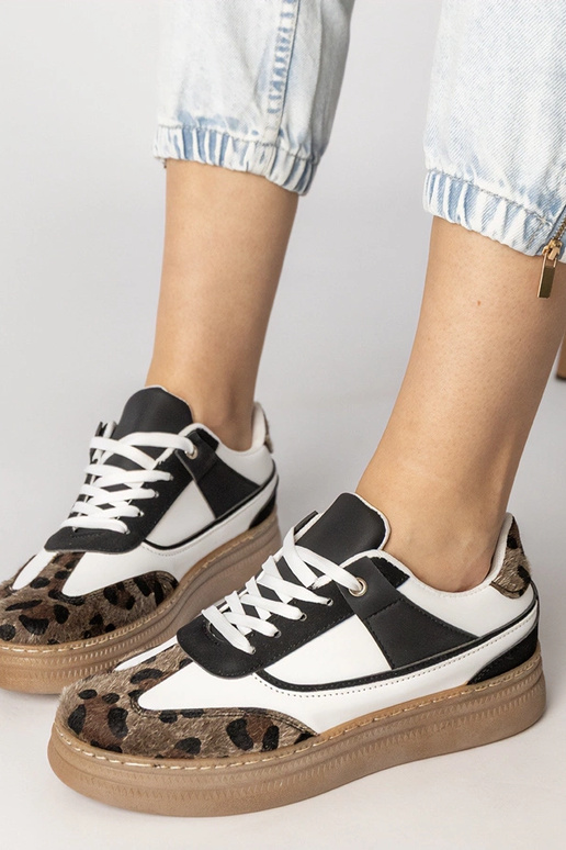 Zapatillas deportivas negras y...