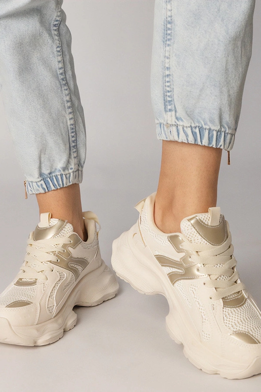 Zapatillas deportivas color arena con...