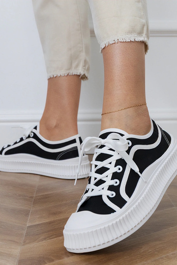 Zapatillas de mujer negras con plataforma, "Salis" 2
