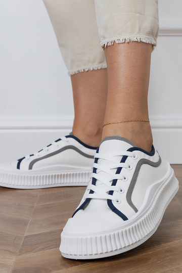Zapatillas de mujer blancas con plataforma, "Salis"