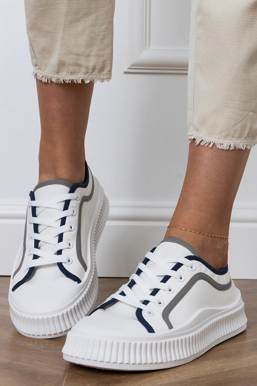 Zapatillas de mujer blancas con... Zapatillas de mujer blancas con...