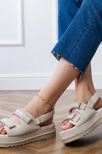 Sandalias color arena con... 2