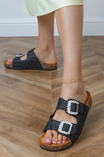 Pantuflas negras con suela de corcho y circonitas en las hebillas Tea