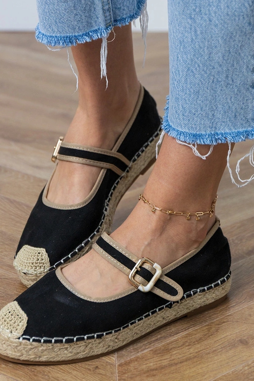 Espadrilles negras con hebilla...