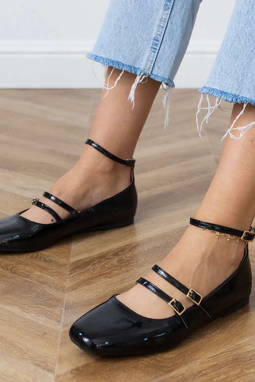 Bailarinas negras lacadas con... Bailarinas negras lacadas con...