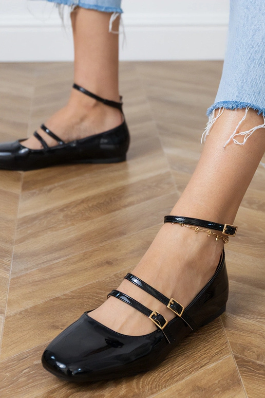 Bailarinas negras lacadas con... Bailarinas negras lacadas con...