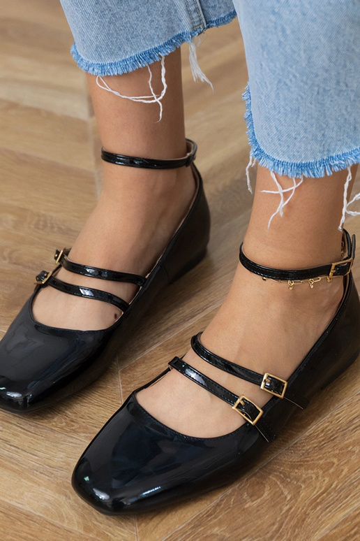 Bailarinas negras lacadas con... Bailarinas negras lacadas con...