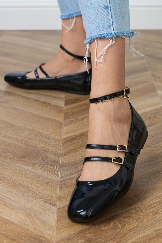 Bailarinas negras lacadas con... Bailarinas negras lacadas con...