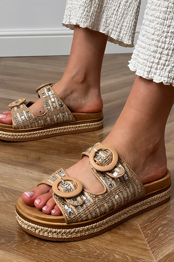 Zapatillas de color arena trenzadas con brillantes en las correas Lanora