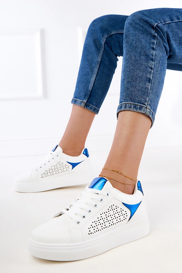 Zapatillas blancas con detalles azules en plataforma Remmi