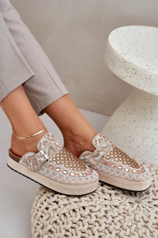 Decorado Zapatillas con una plataforma beige Terfitra