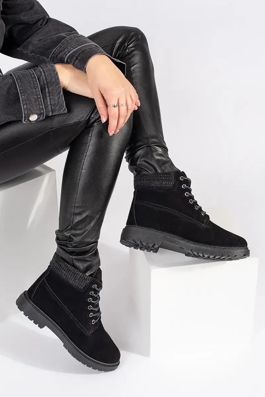 Los zapatos de mujer están hechos de...