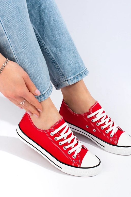 Zapatos de mujer Shelovet color rojo.