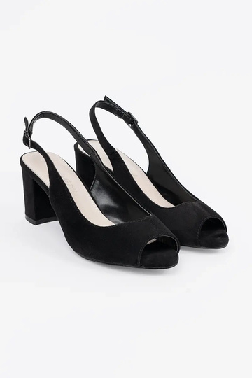 Sandalias de ante con tacones 2