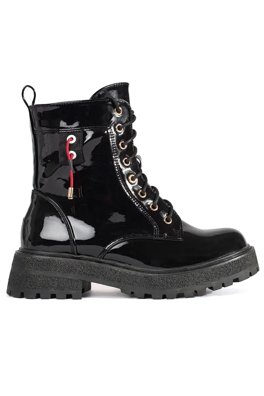 Zapatos negros brillantes con cordones