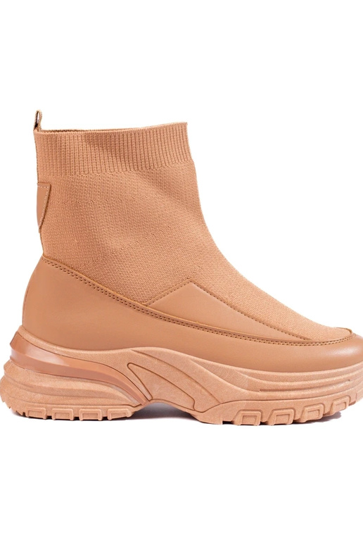 Zapatos de mujer estilo deportivo en... Zapatos de mujer estilo deportivo en...