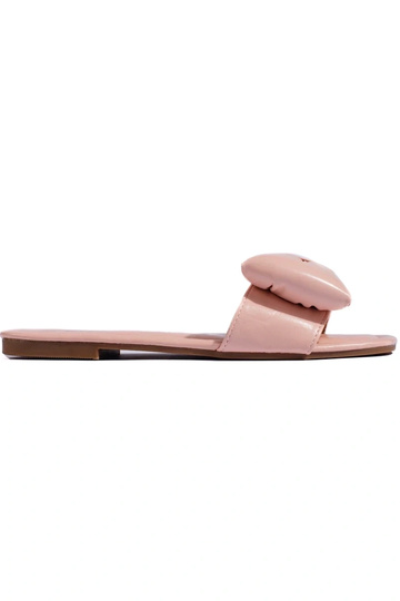 Zapatillas rosas con cinta...