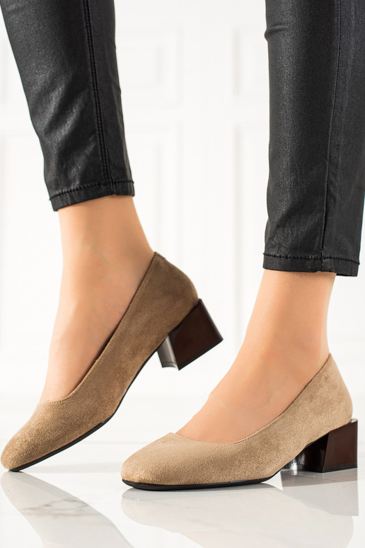 Zapatos de salón elegantes color...