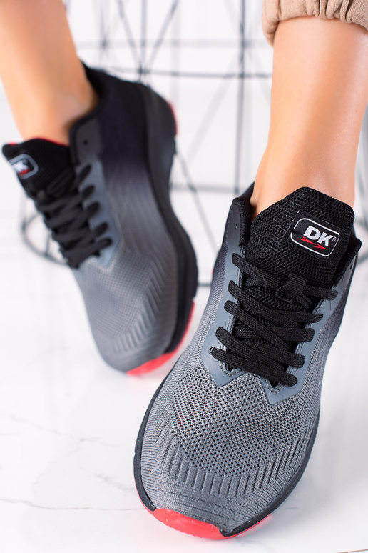 calzado deportivo DK color gris