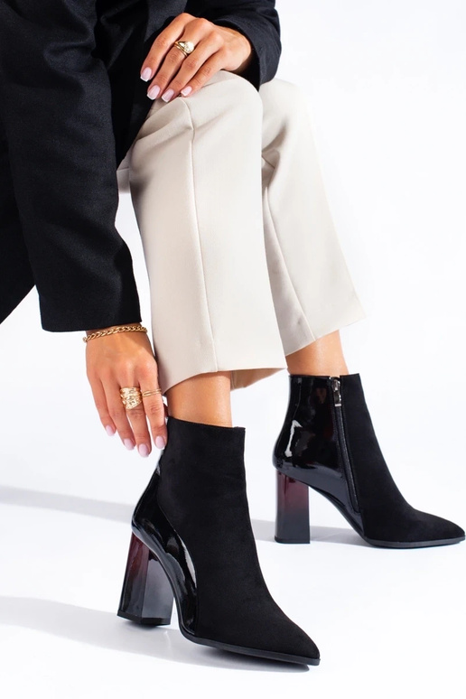 Botines de ante negros con tacón