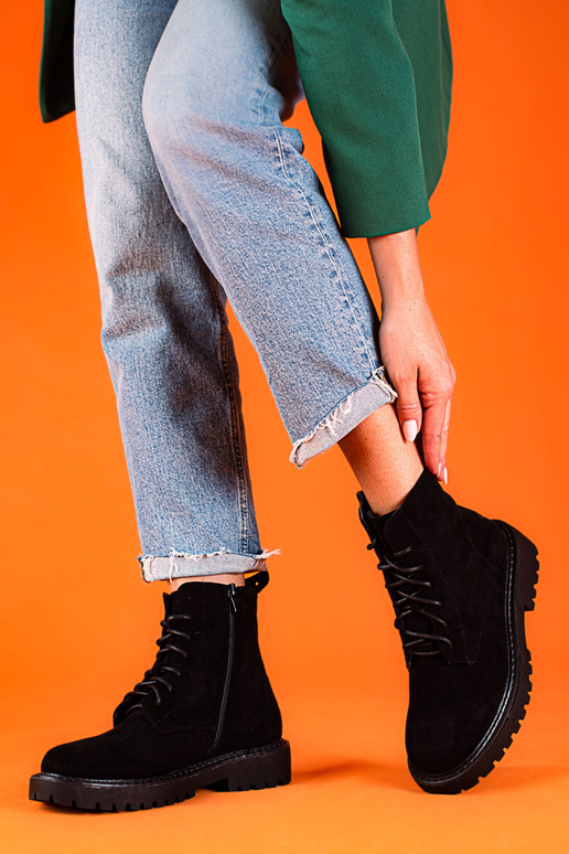 Zapatos de mujer negros de gamuza