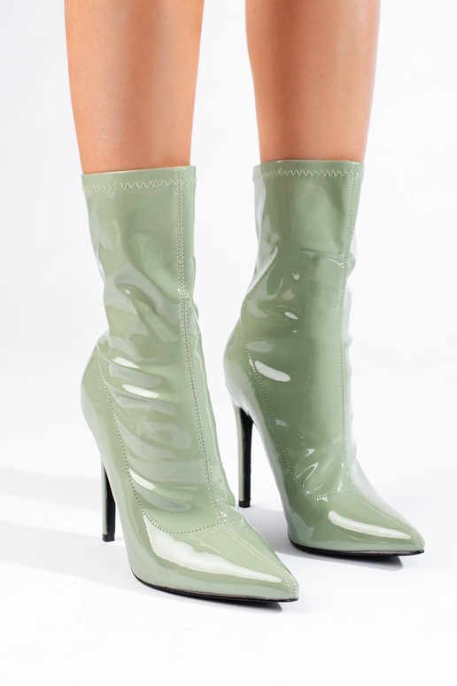 Botines de mujer con tacón hechos de...